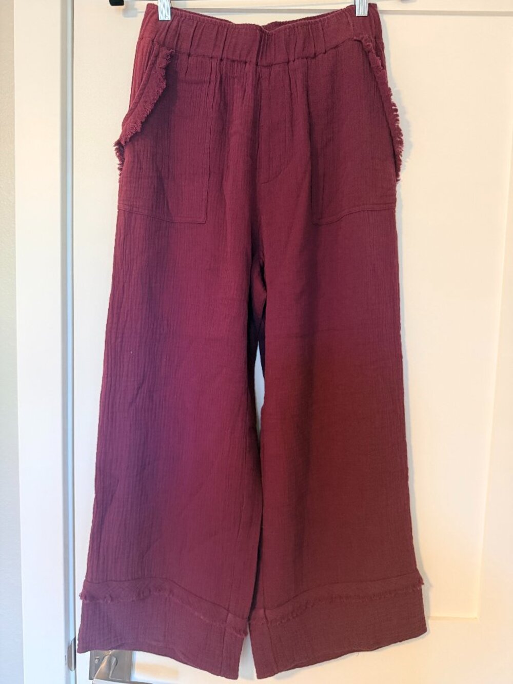Umgee Linen Blend-Wide Leg Pant with Frayed Hem - Size small - Merlot